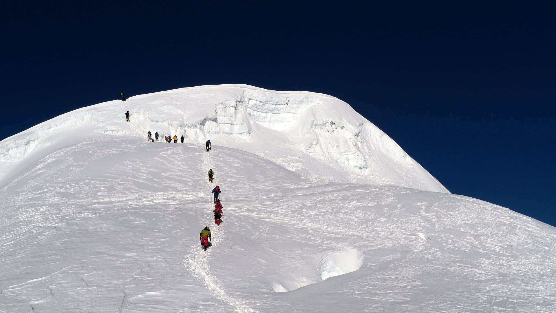 mera peak climbing cost, map
